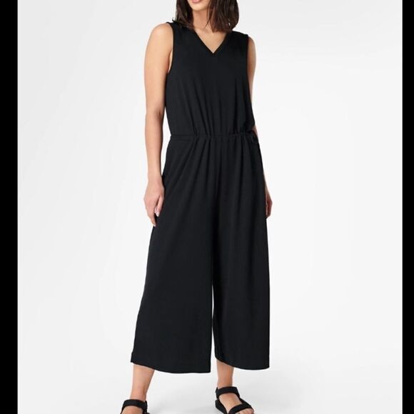 Sweaty Betty Cruise Jumpsuit Size Medium Black NEW Hiking Outdoor Comfy - Picture 1 of 11